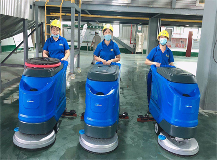 工廠里的“清潔戰士”